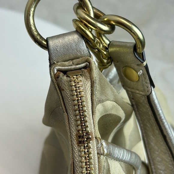 Coach Signature “C” Poppy Groovy Crossbody Purse - Picture 16 of 16